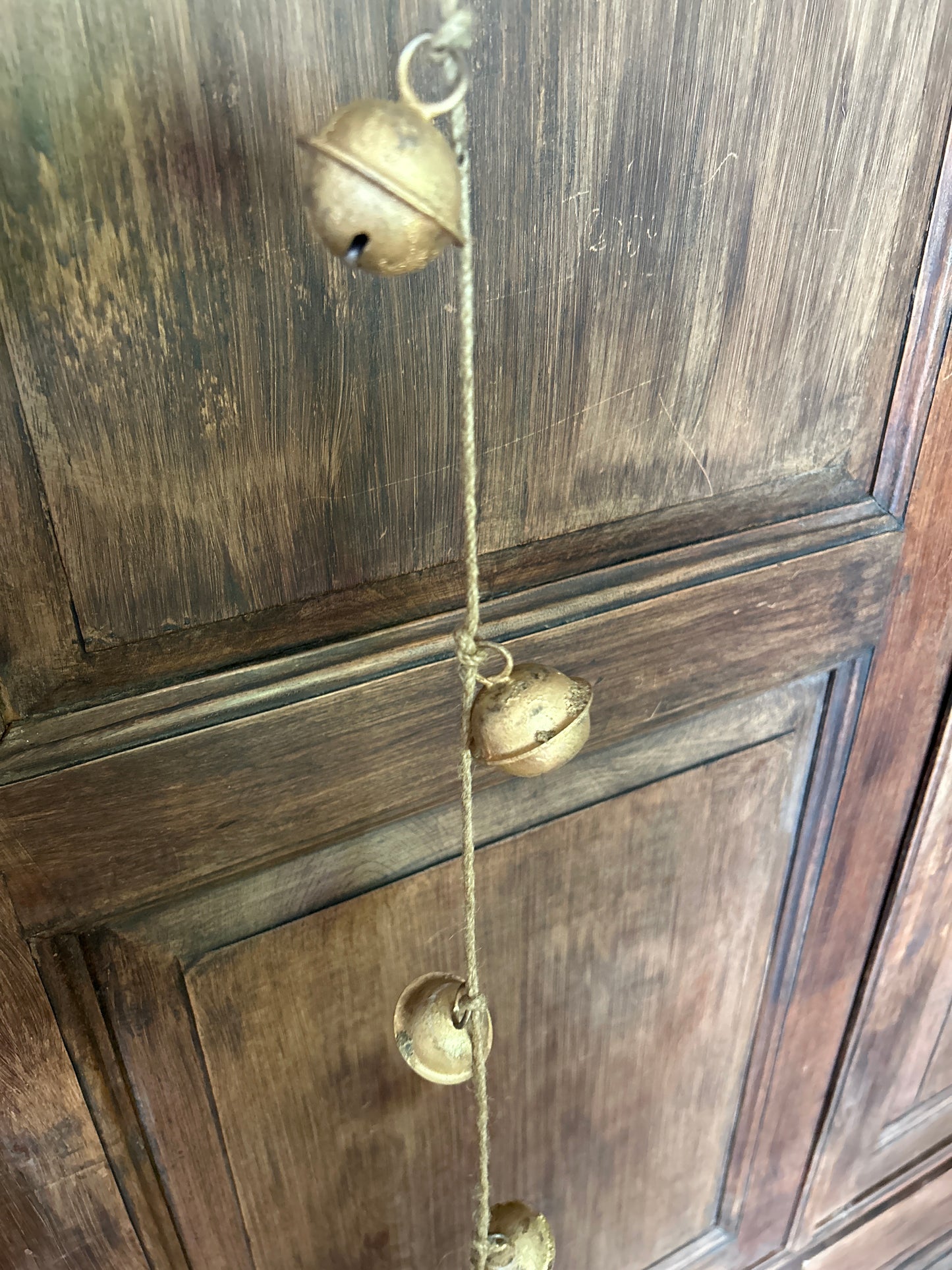 Rustic Round Christmas Bell Garland