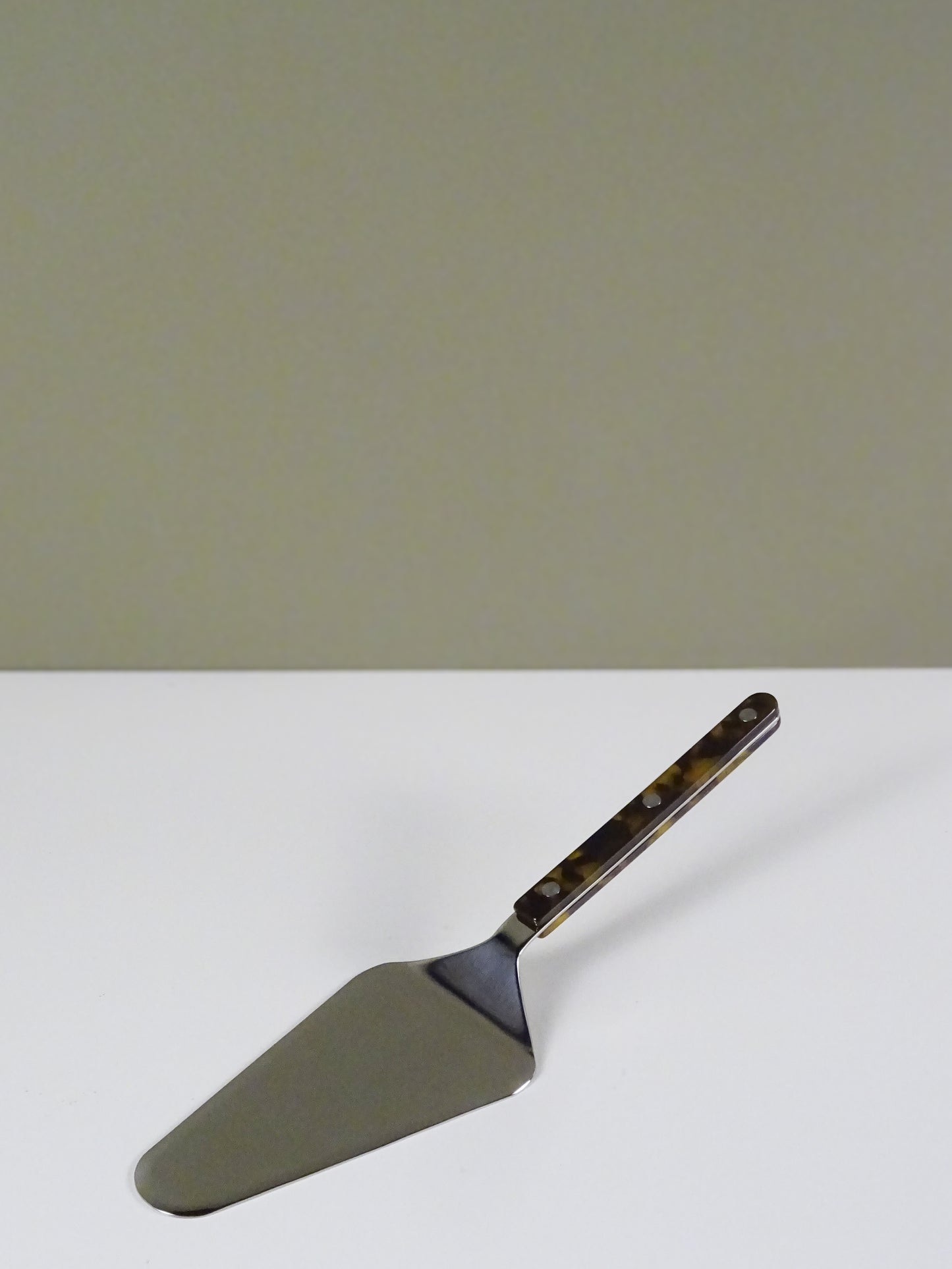 Bistrot Tart Server - Tortoise