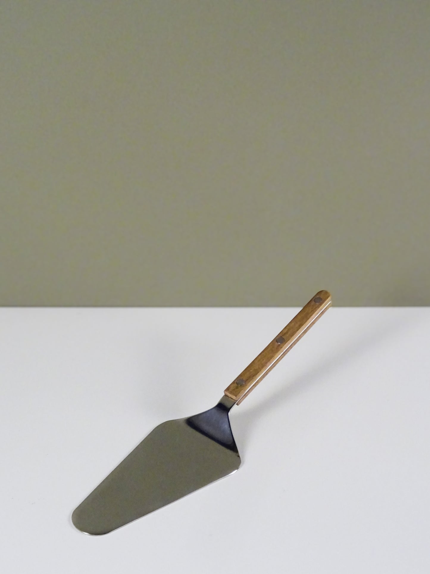 Bistrot Tart Server - Teak