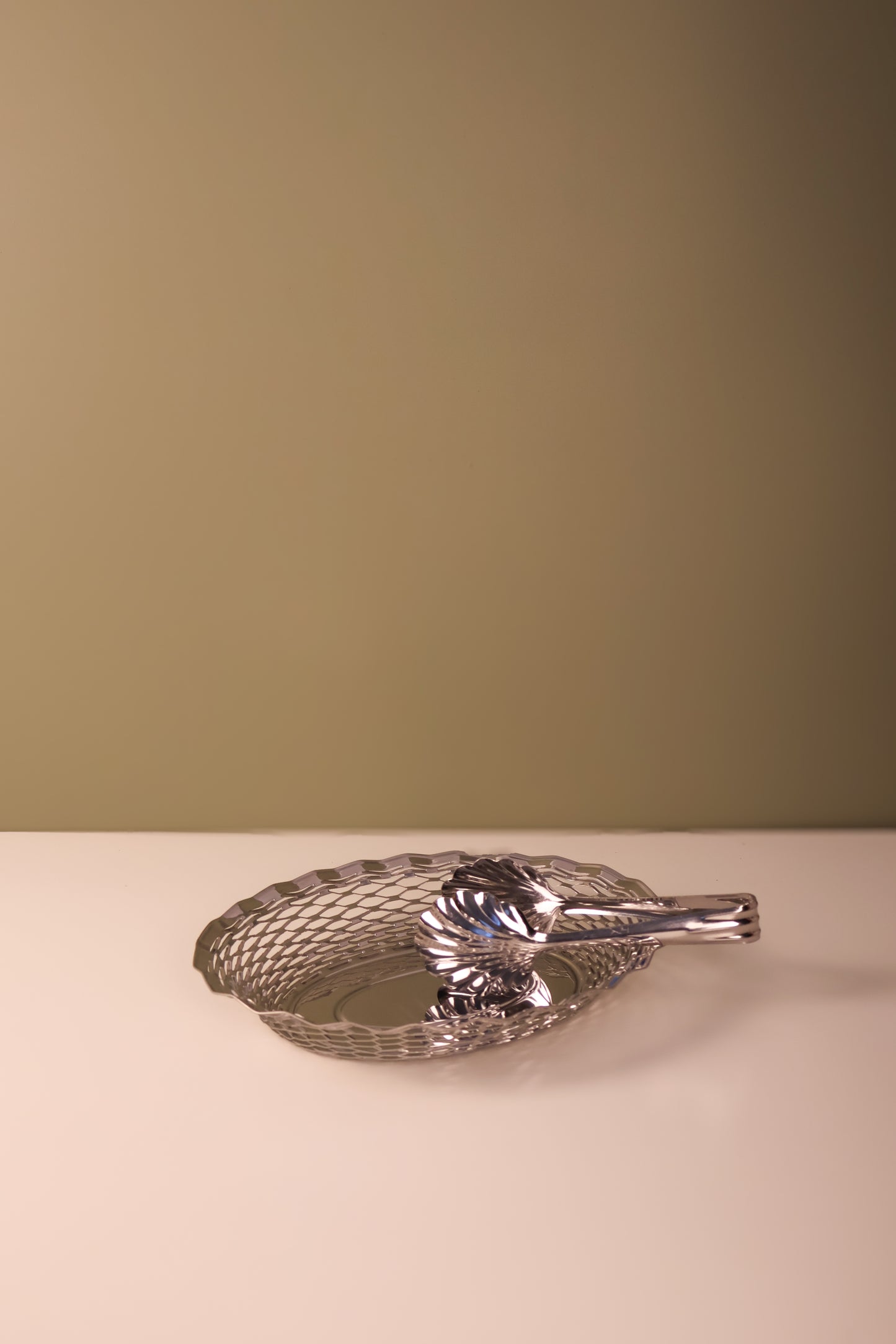 Scallop Shell Serving Tongs - Stainless Steel