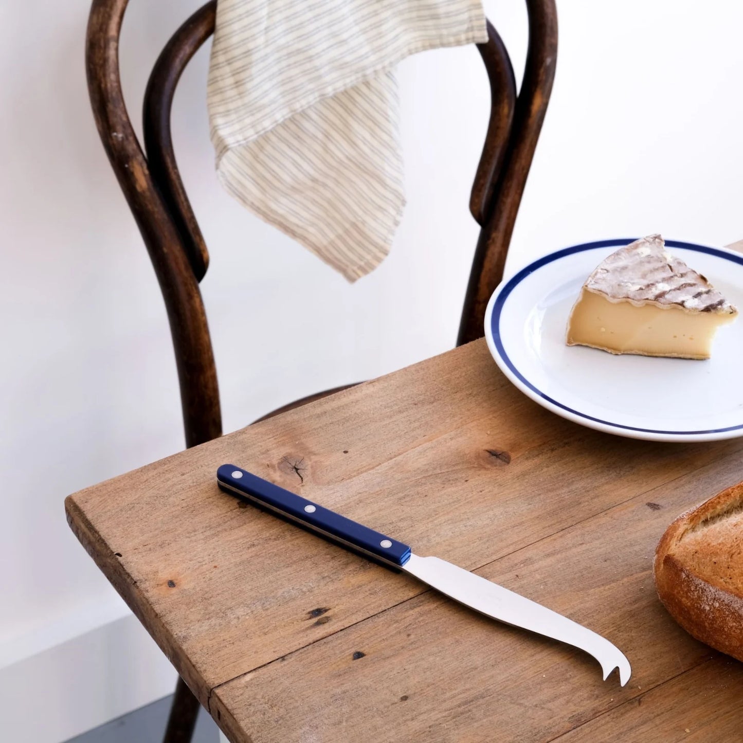 Bistrot Cheese Knife - Navy Blue