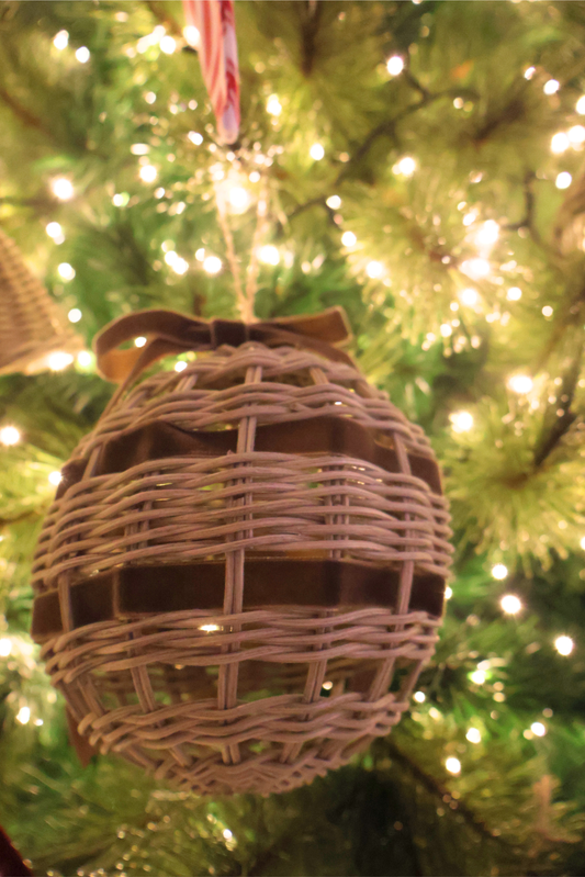 Noël Rattan Bauble