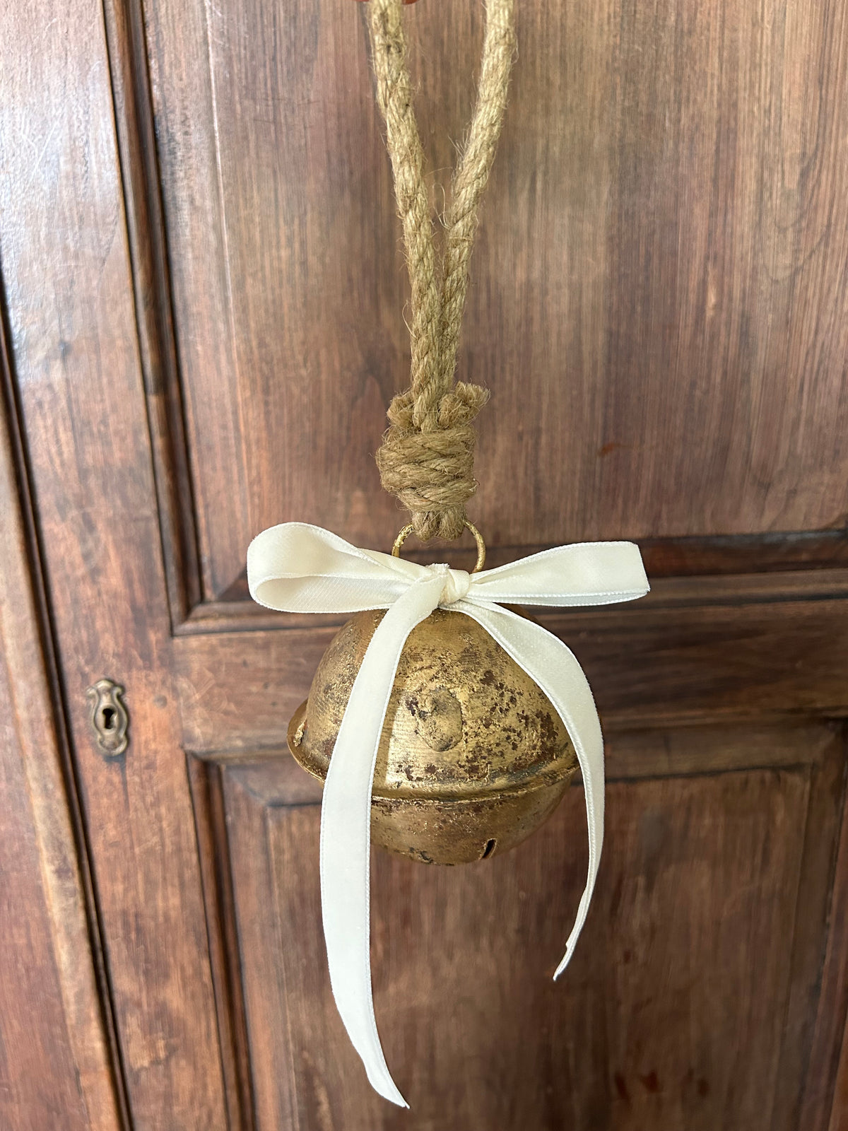Rustic round Christmas bell, medium