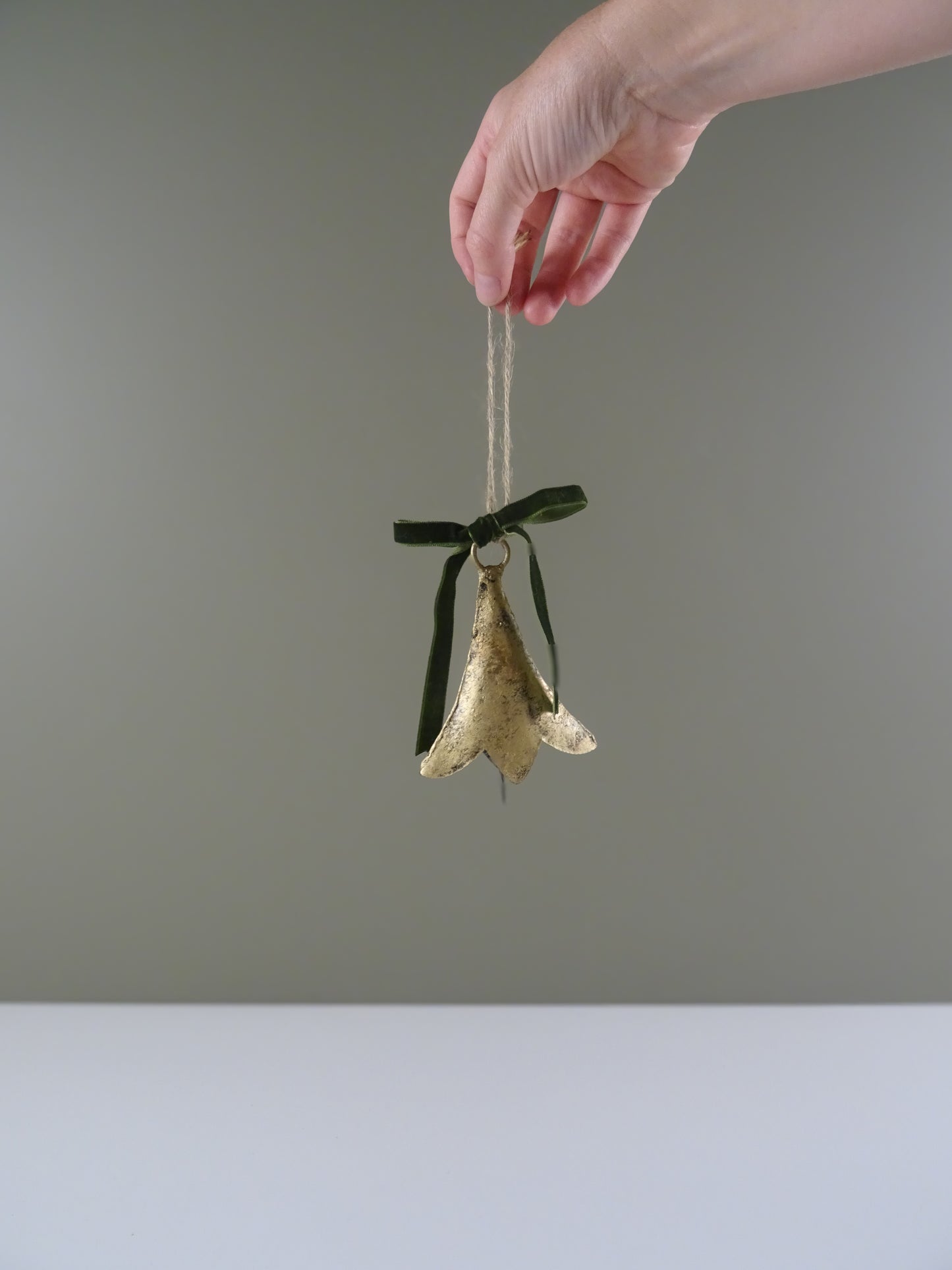 Rustic Scallop Shaped Christmas Bell with Bow (Pre-Order)