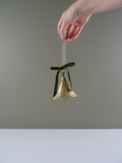 Rustic Scallop Shaped Christmas Bell with Bow (Pre-Order)