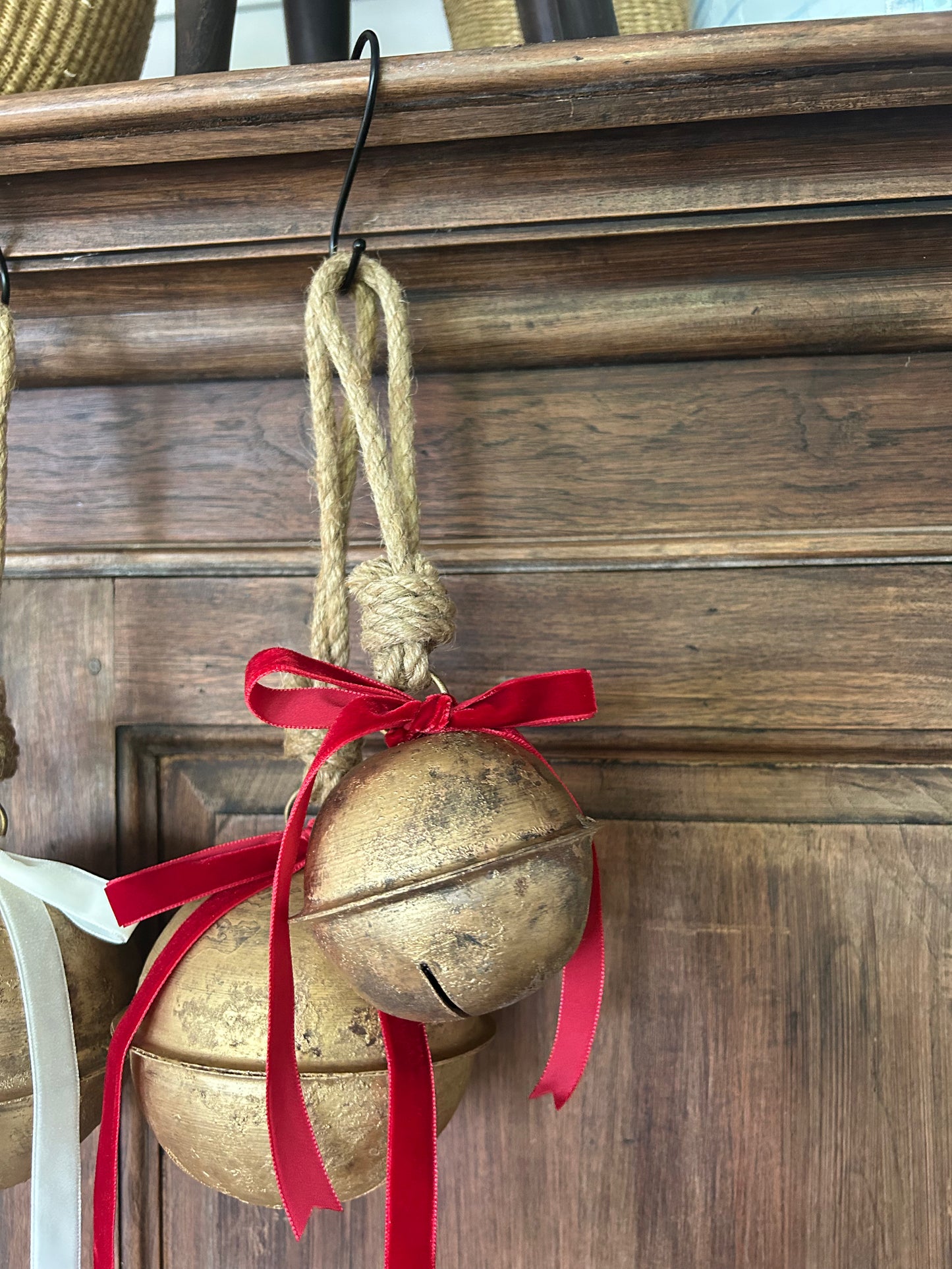 Rustic Jumbo Round Christmas Bell