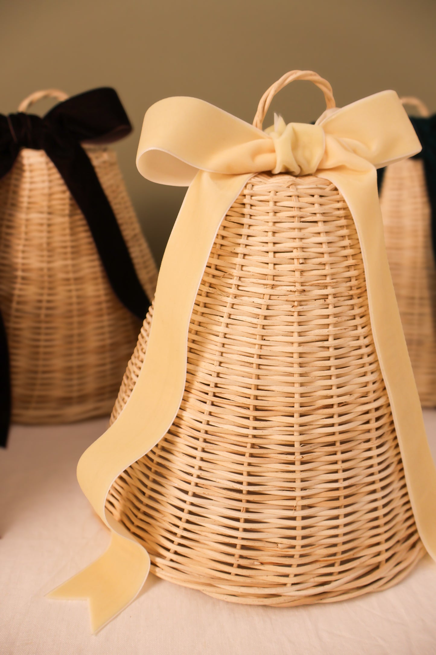 Jumbo Rattan Christmas Bell