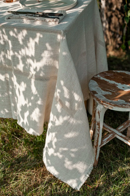 Portuguese melange tablecloth with net lace by Bicla