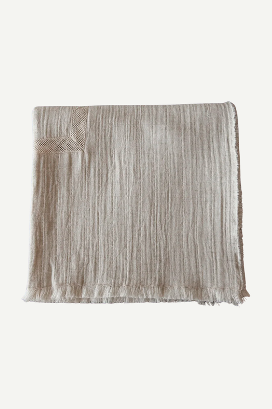 Portuguese melange tablecloth with net lace by Bicla