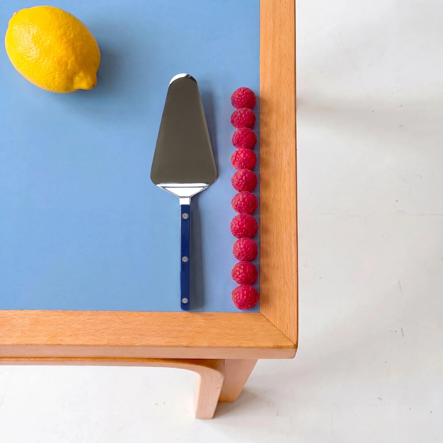 Bistrot Tart Server - Navy Blue