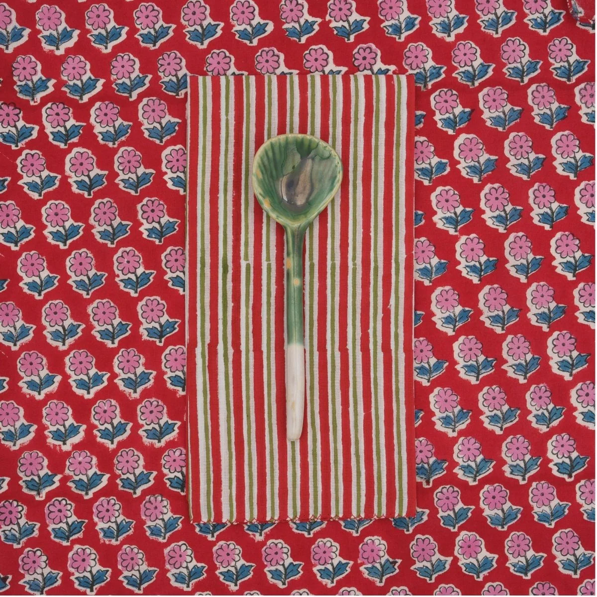 Suzette Lila Tango upcycled cotton napkins, set of 4 – view 2